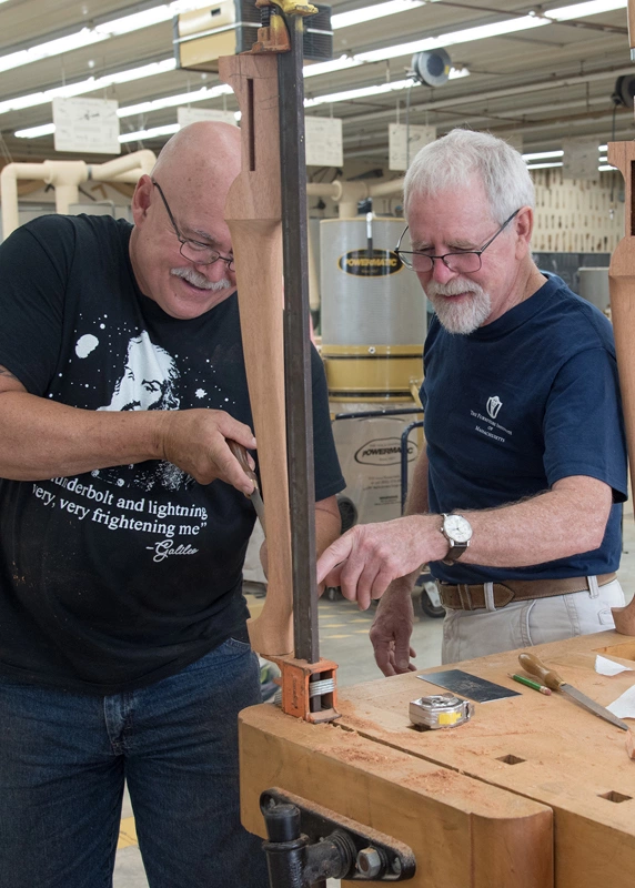 Master maker teaching at a chapter session
